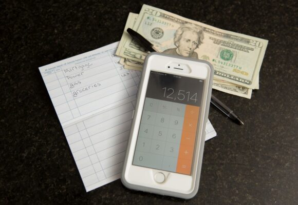 5 Easy Ways to Start 2018 Financially Savvy