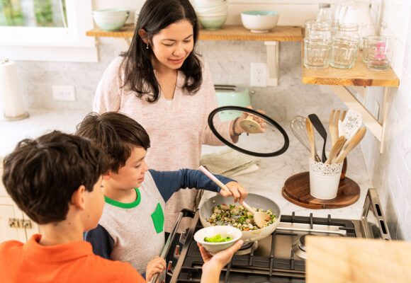 Nutrition Tips for Kids to Make the Winter Season Healthy, Fun and Stress-Free